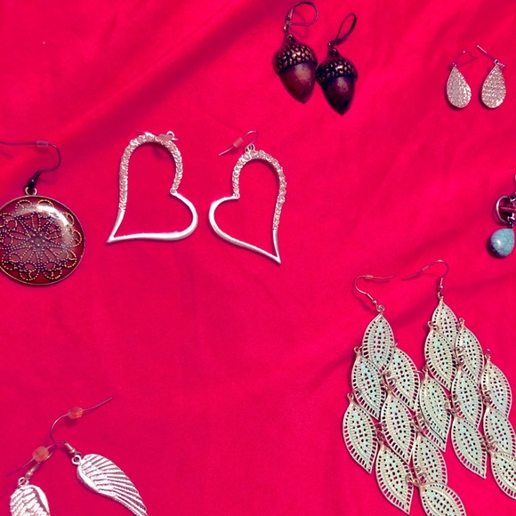 Lot of Dangle Earrings! - Picture 2 of 6